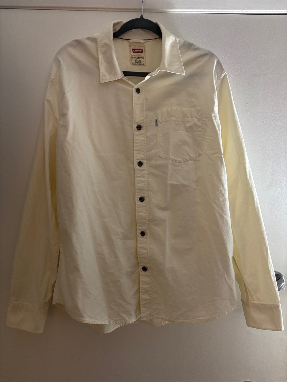 Levi Strauss 100% Cotton Men’s Off-White Button Down Shirt XL